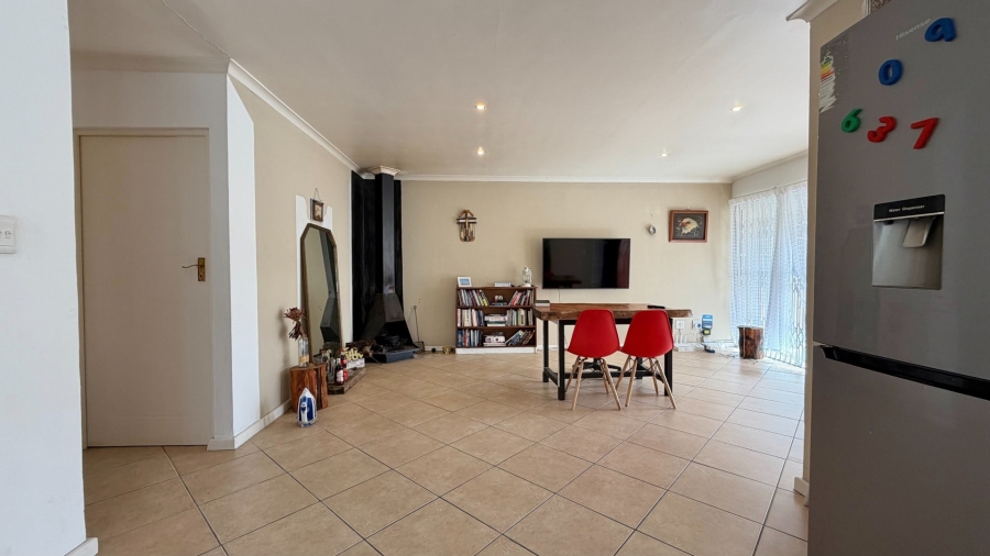 3 Bedroom Property for Sale in Gordons Bay Central Western Cape